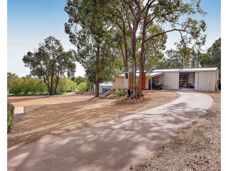 186 Versteeg Grove, Martin WA 6110