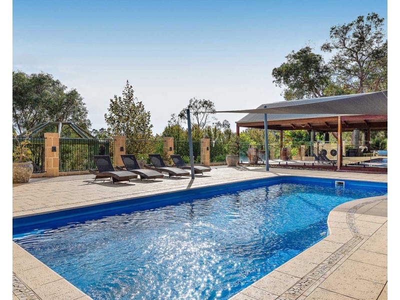 186 Versteeg Grove, Martin WA 6110