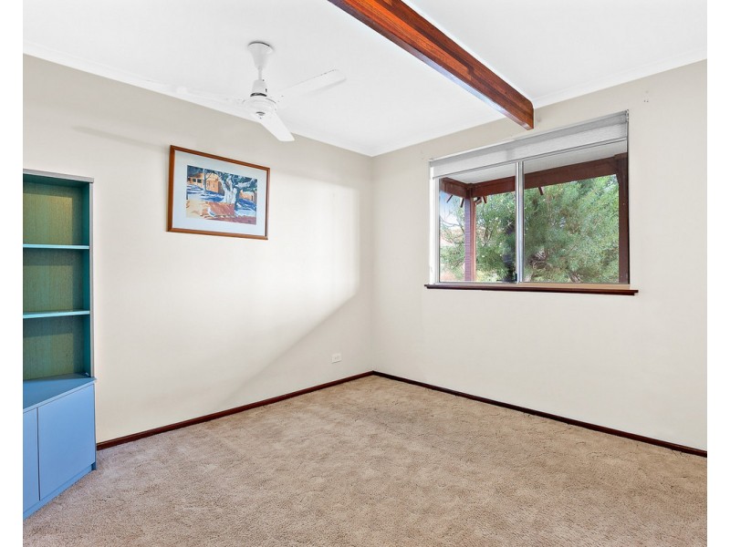 27 Wangoola Terrace, Mount Nasura WA 6112