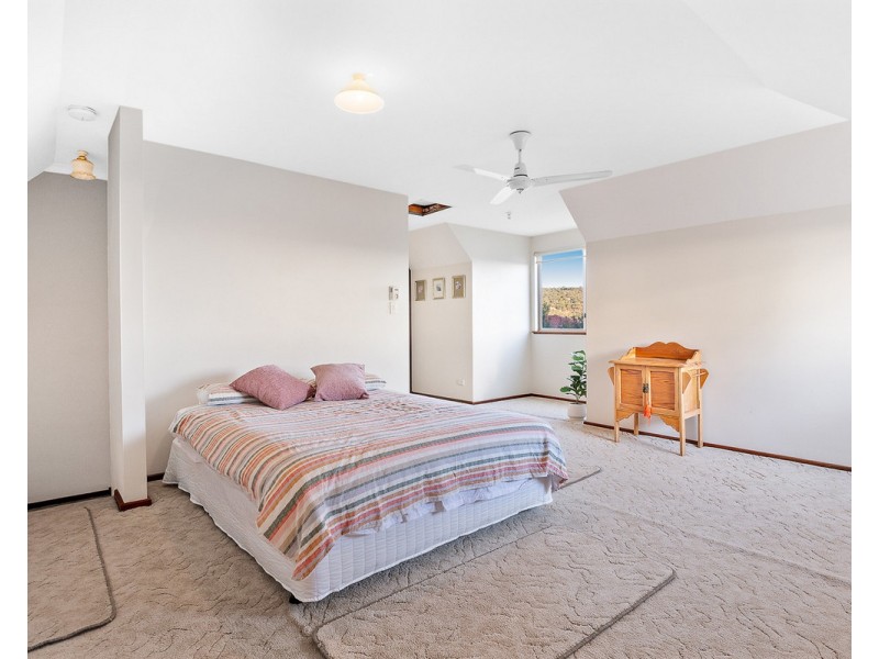 27 Wangoola Terrace, Mount Nasura WA 6112