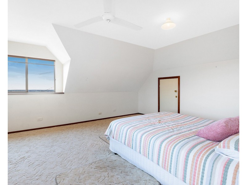 27 Wangoola Terrace, Mount Nasura WA 6112