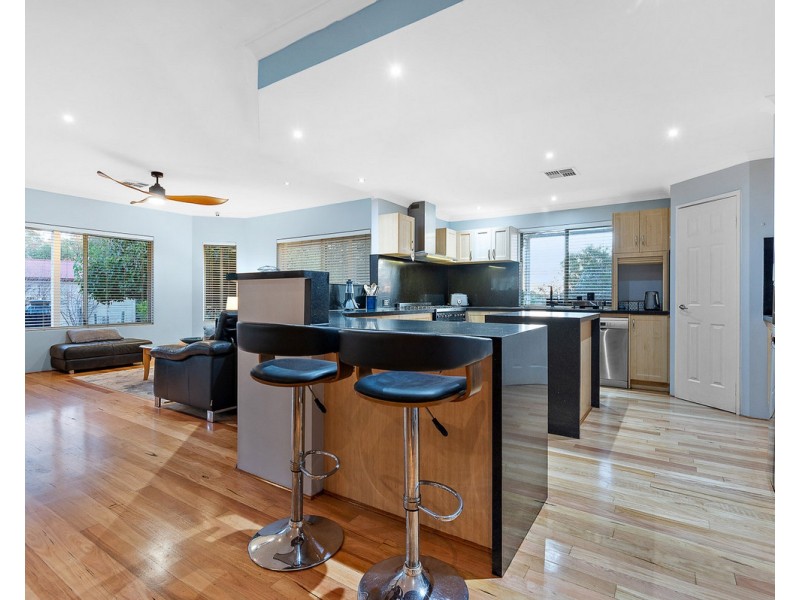 9 Kilfoyle Rise, Bedfordale WA 6112