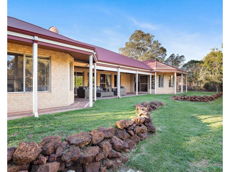 9 Kilfoyle Rise, Bedfordale WA 6112