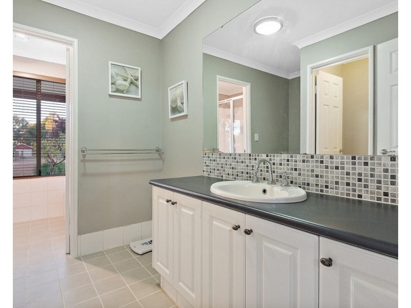 9 Kilfoyle Rise, Bedfordale WA 6112