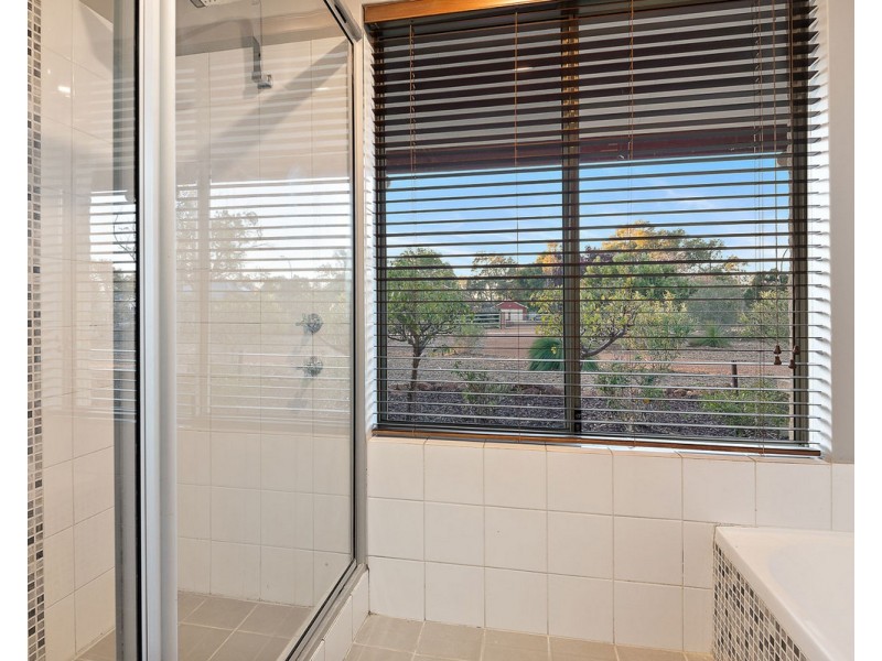 9 Kilfoyle Rise, Bedfordale WA 6112