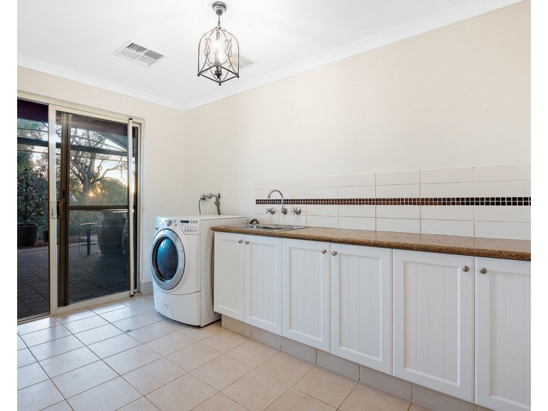 9 Kilfoyle Rise, Bedfordale WA 6112