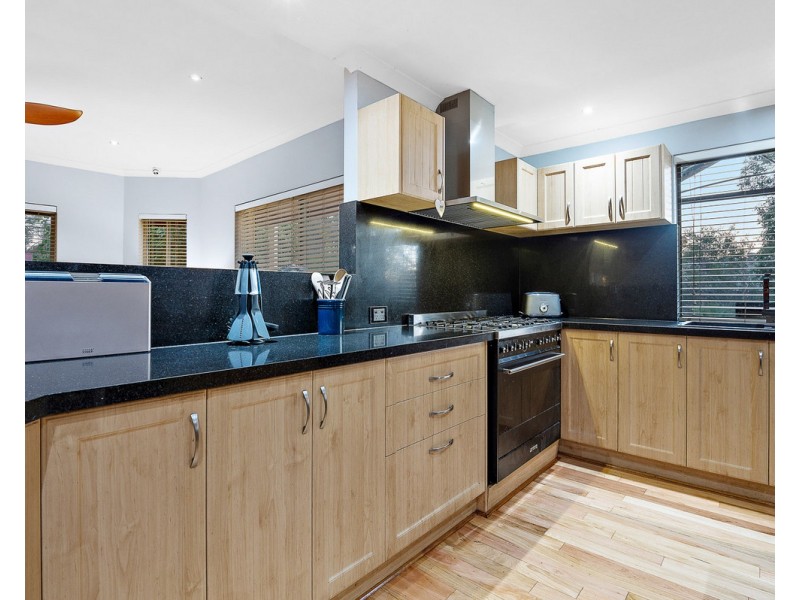 9 Kilfoyle Rise, Bedfordale WA 6112