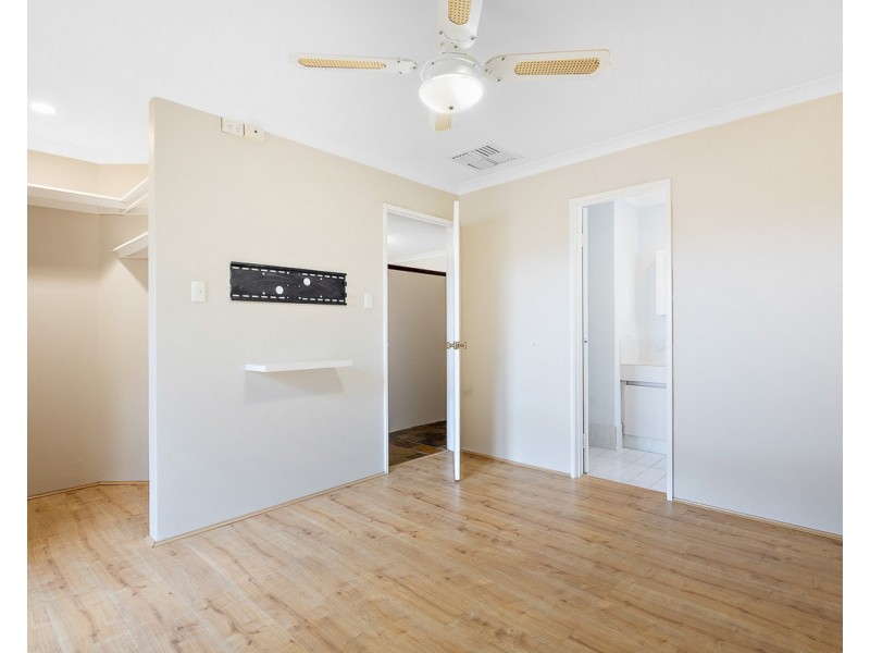 13 Anembo Place, Kelmscott WA 6111