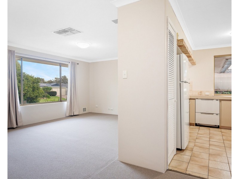 13 Anembo Place, Kelmscott WA 6111