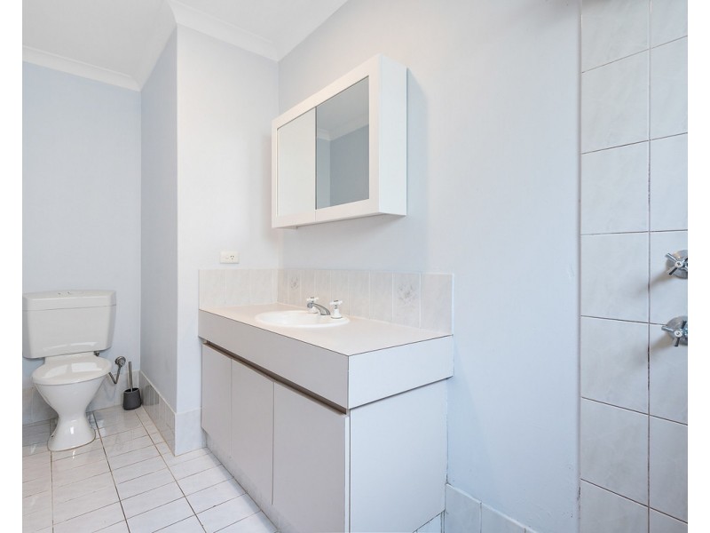 13 Anembo Place, Kelmscott WA 6111