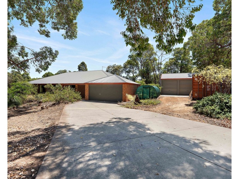 15 Aviemore Drive, Bedfordale WA 6112