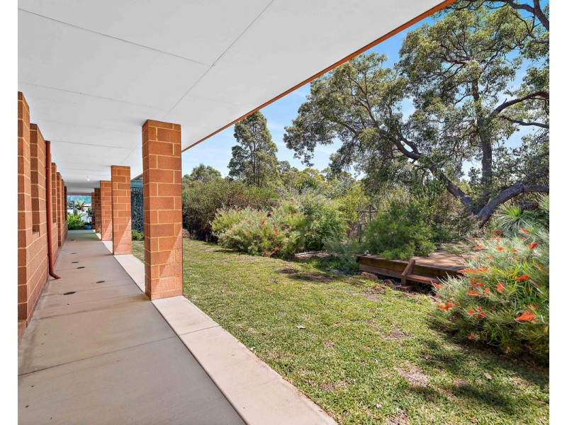 15 Aviemore Drive, Bedfordale WA 6112