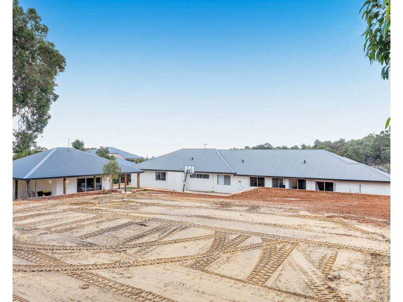14 Paull View, Bedfordale WA 6112