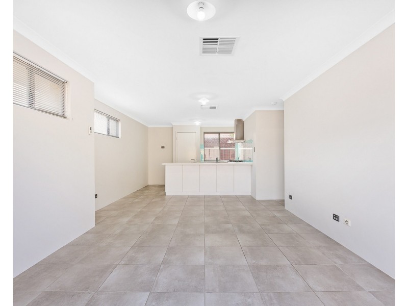 6A Mawson Close, Seville Grove WA 6112