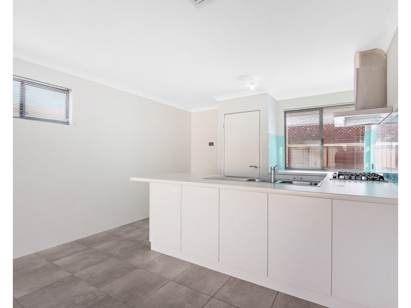 6A Mawson Close, Seville Grove WA 6112