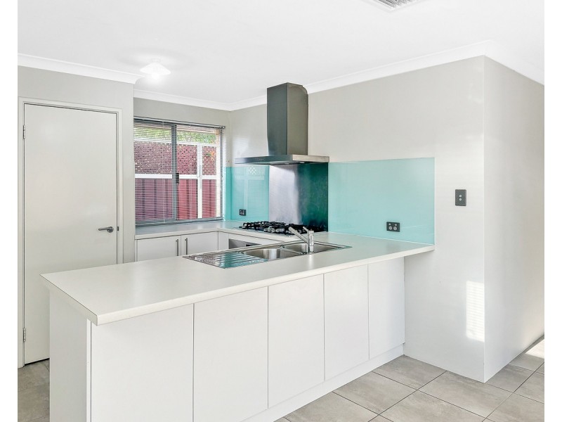 6A Mawson Close, Seville Grove WA 6112