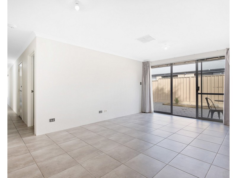 6A Mawson Close, Seville Grove WA 6112