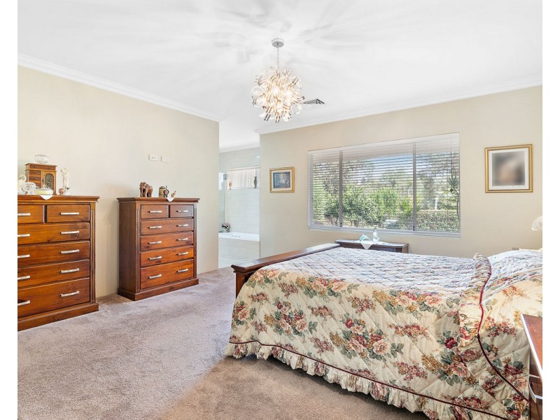 37 Waterwheel Road, Bedfordale WA 6112