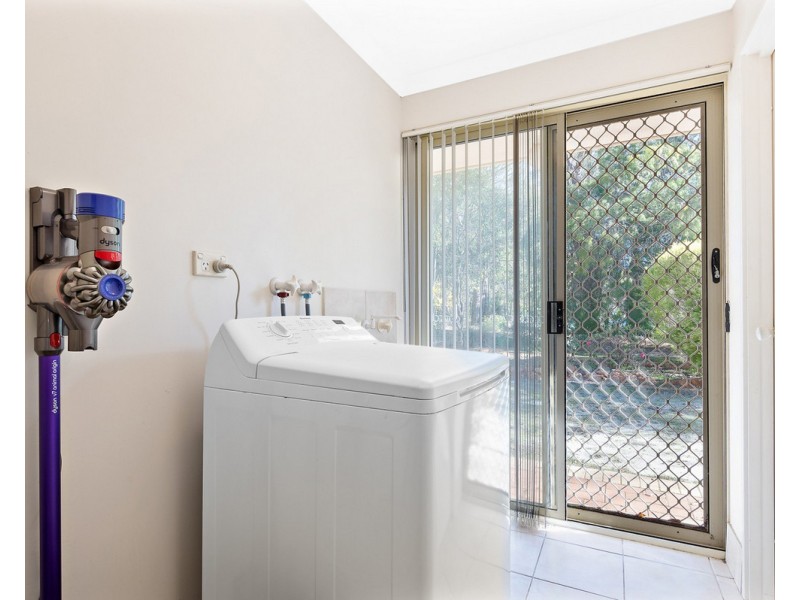 6 Dumas Drive, Bedfordale WA 6112