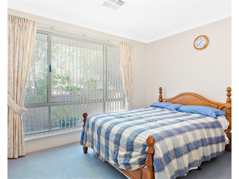 6 Dumas Drive, Bedfordale WA 6112