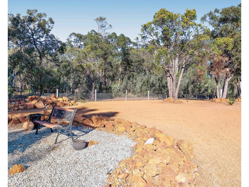 30 Aulini Drive, Bedfordale WA 6112