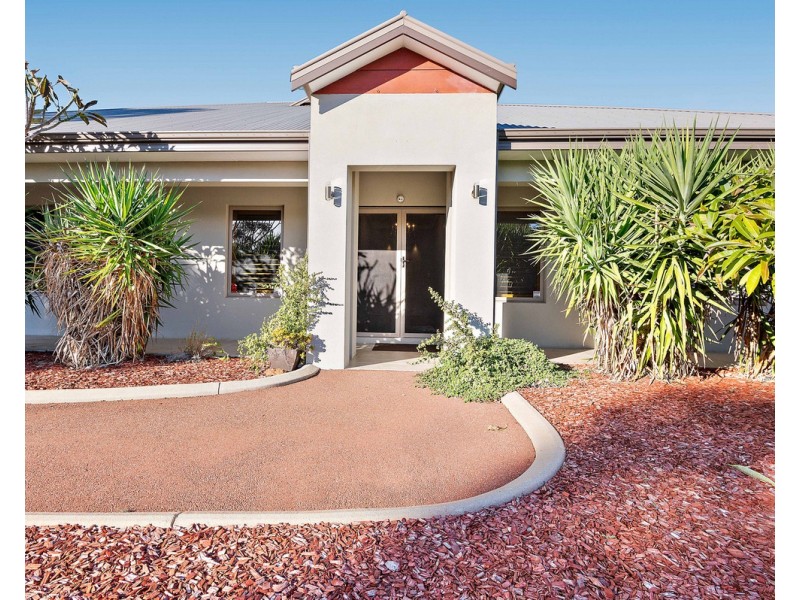 30 Aulini Drive, Bedfordale WA 6112