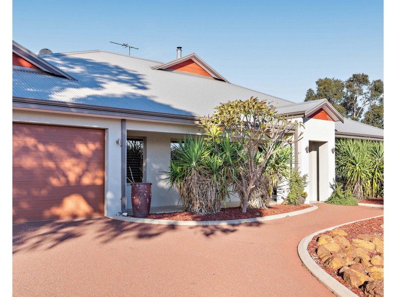 30 Aulini Drive, Bedfordale WA 6112