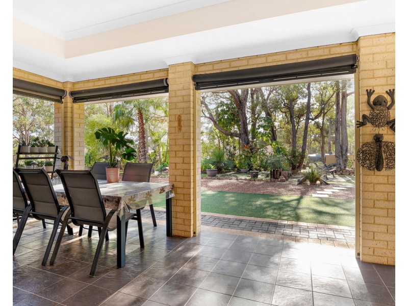 4 O’Neill Place, Bedfordale WA 6112