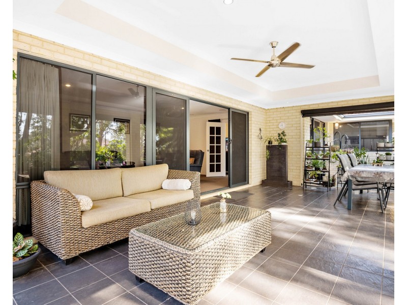 4 O’Neill Place, Bedfordale WA 6112