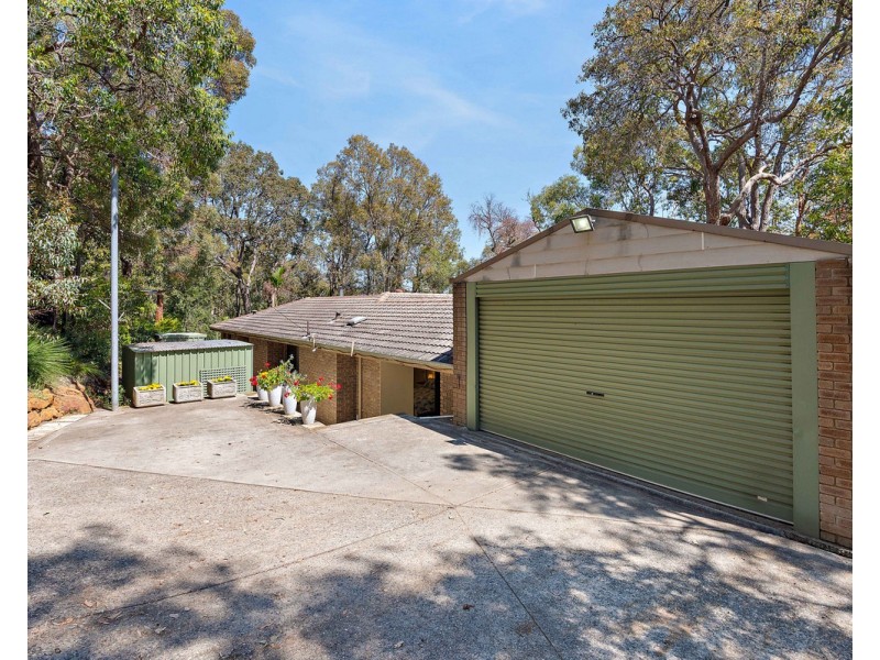 21 Mackie Road, Roleystone WA 6111