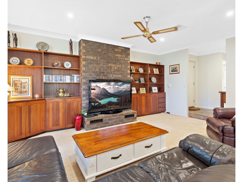 21 Mackie Road, Roleystone WA 6111