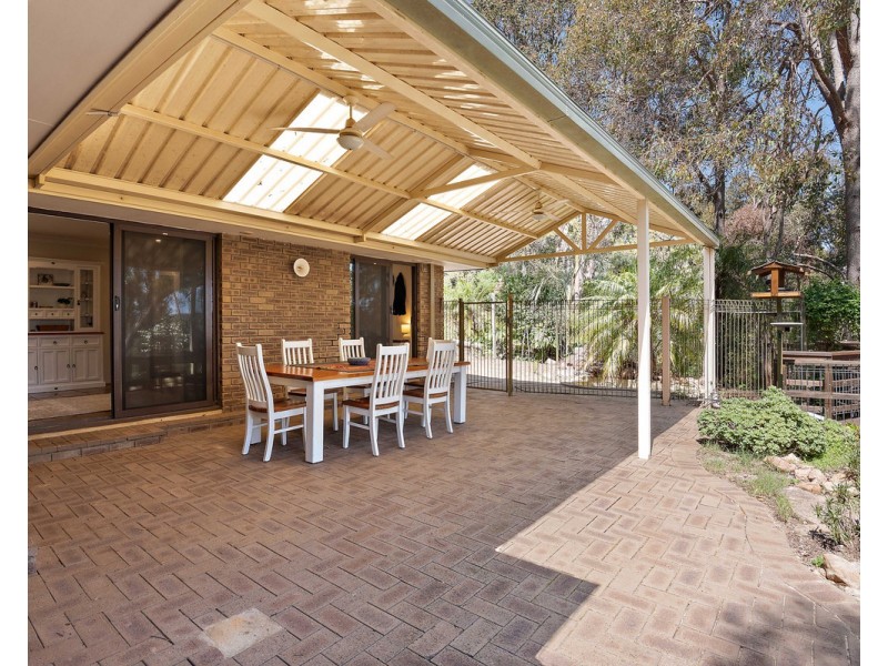 21 Mackie Road, Roleystone WA 6111