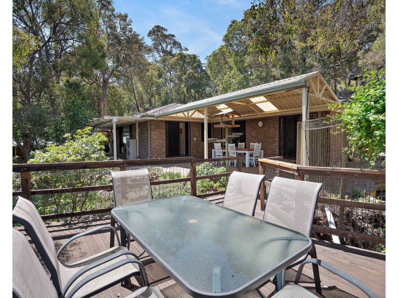 21 Mackie Road, Roleystone WA 6111