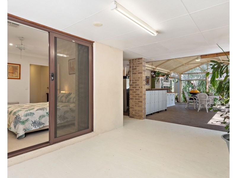 21 Mackie Road, Roleystone WA 6111