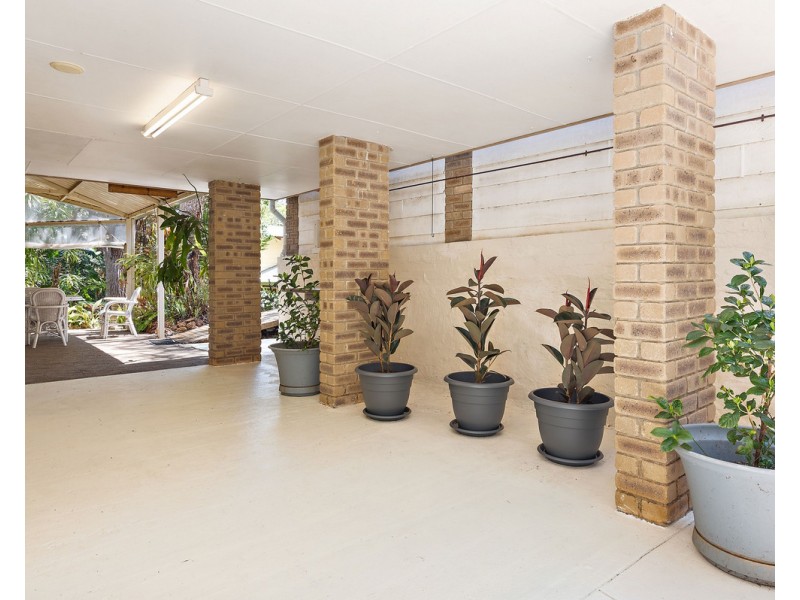 21 Mackie Road, Roleystone WA 6111