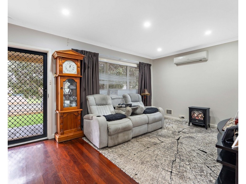 7 William Street, Byford WA 6122