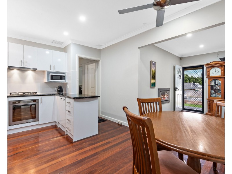 7 William Street, Byford WA 6122