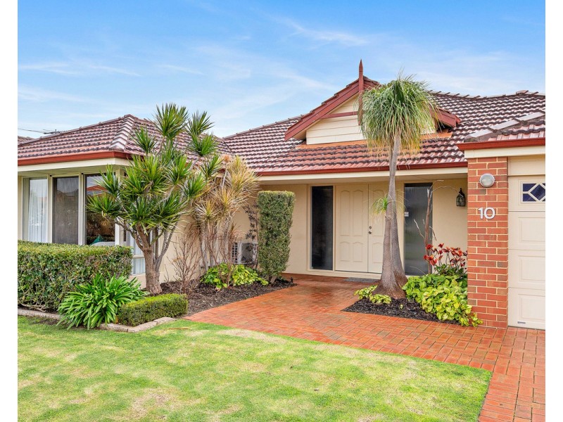 10 Salamanca Boulevard, Seville Grove WA 6112