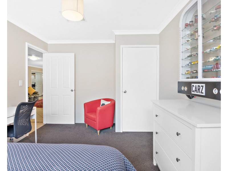 10 Salamanca Boulevard, Seville Grove WA 6112