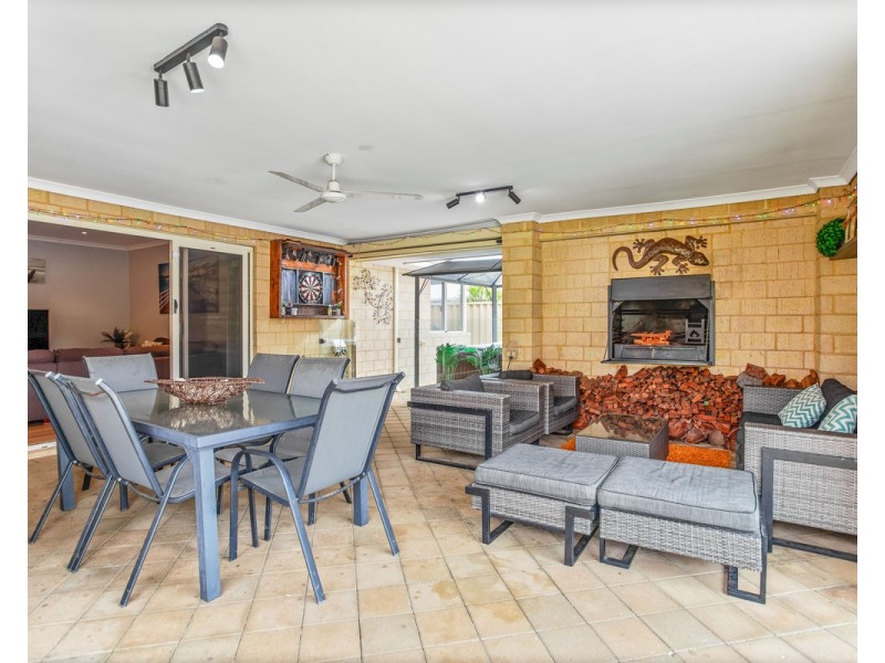 24 Shelduck Bend, Harrisdale WA 6112