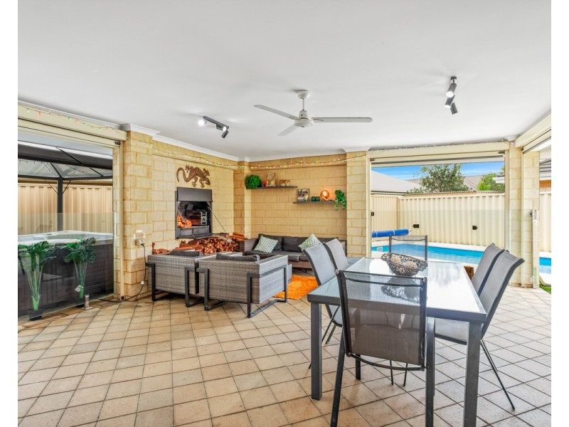 24 Shelduck Bend, Harrisdale WA 6112