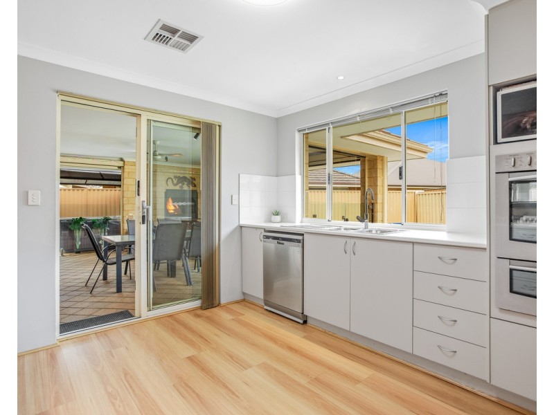 24 Shelduck Bend, Harrisdale WA 6112