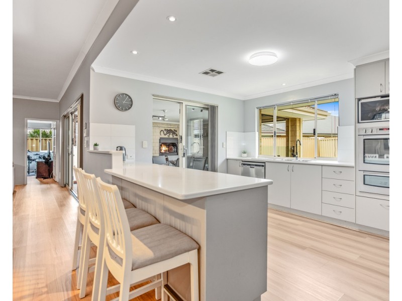 24 Shelduck Bend, Harrisdale WA 6112