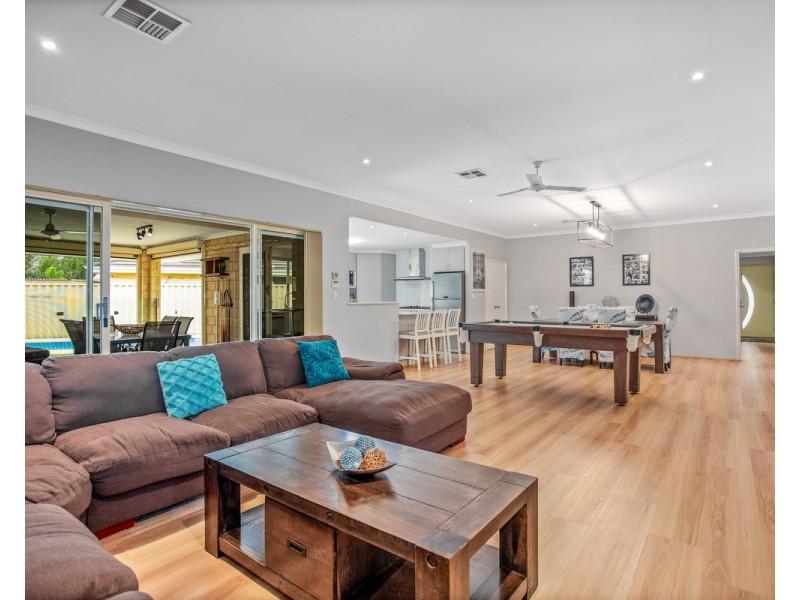 24 Shelduck Bend, Harrisdale WA 6112