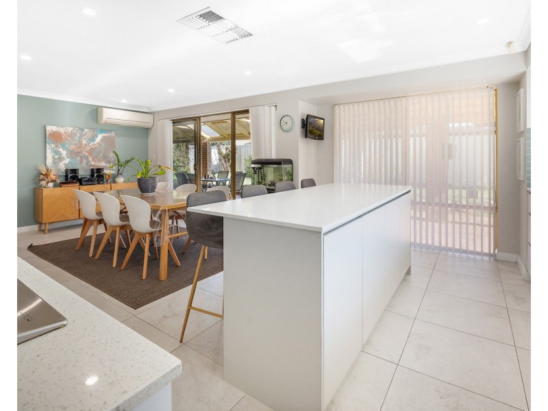 13 Redgum Court, Thornlie WA 6108