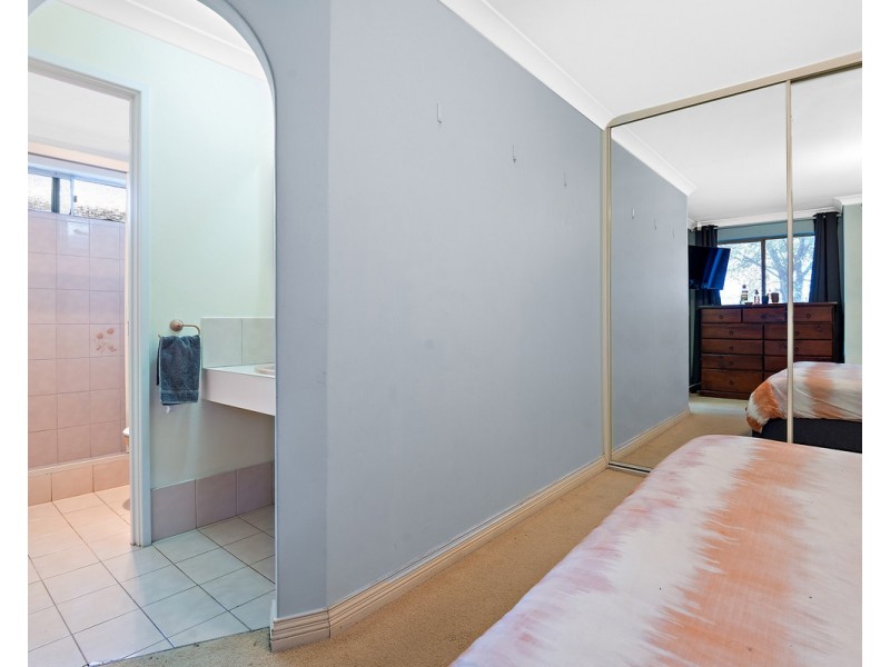 13 Redgum Court, Thornlie WA 6108