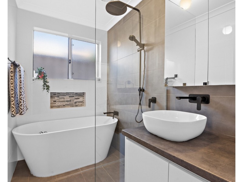 13 Redgum Court, Thornlie WA 6108