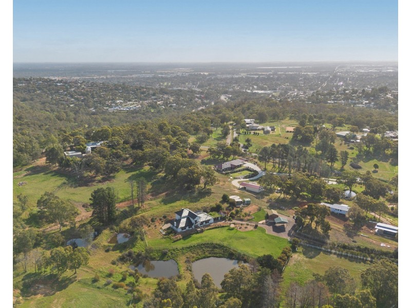 149 Carradine Road, Bedfordale WA 6112