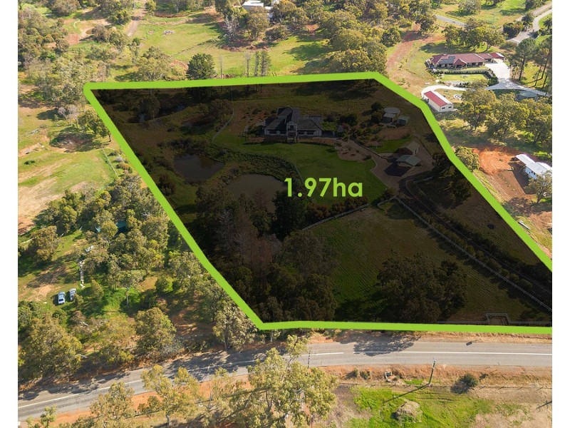 149 Carradine Road, Bedfordale WA 6112