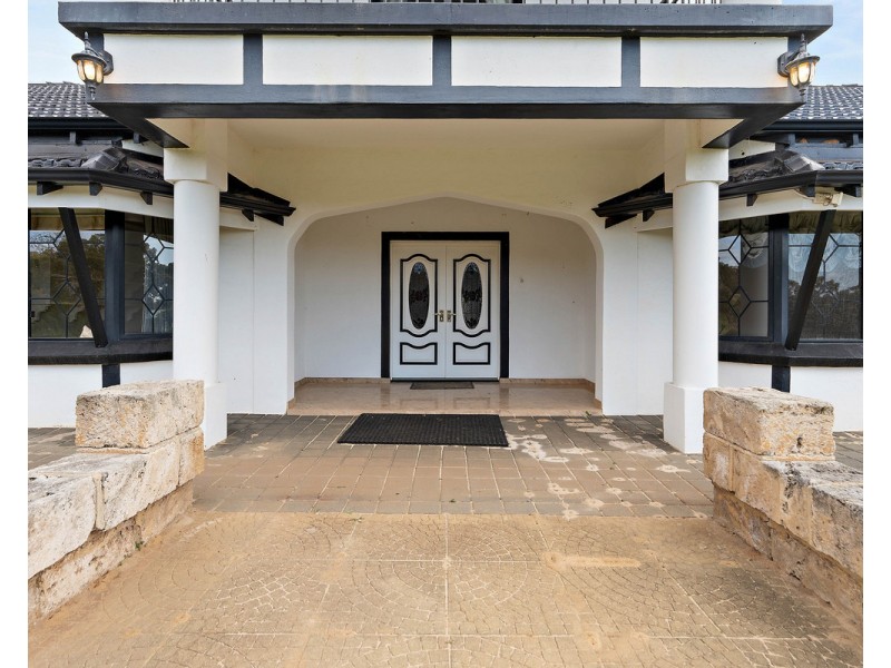 149 Carradine Road, Bedfordale WA 6112